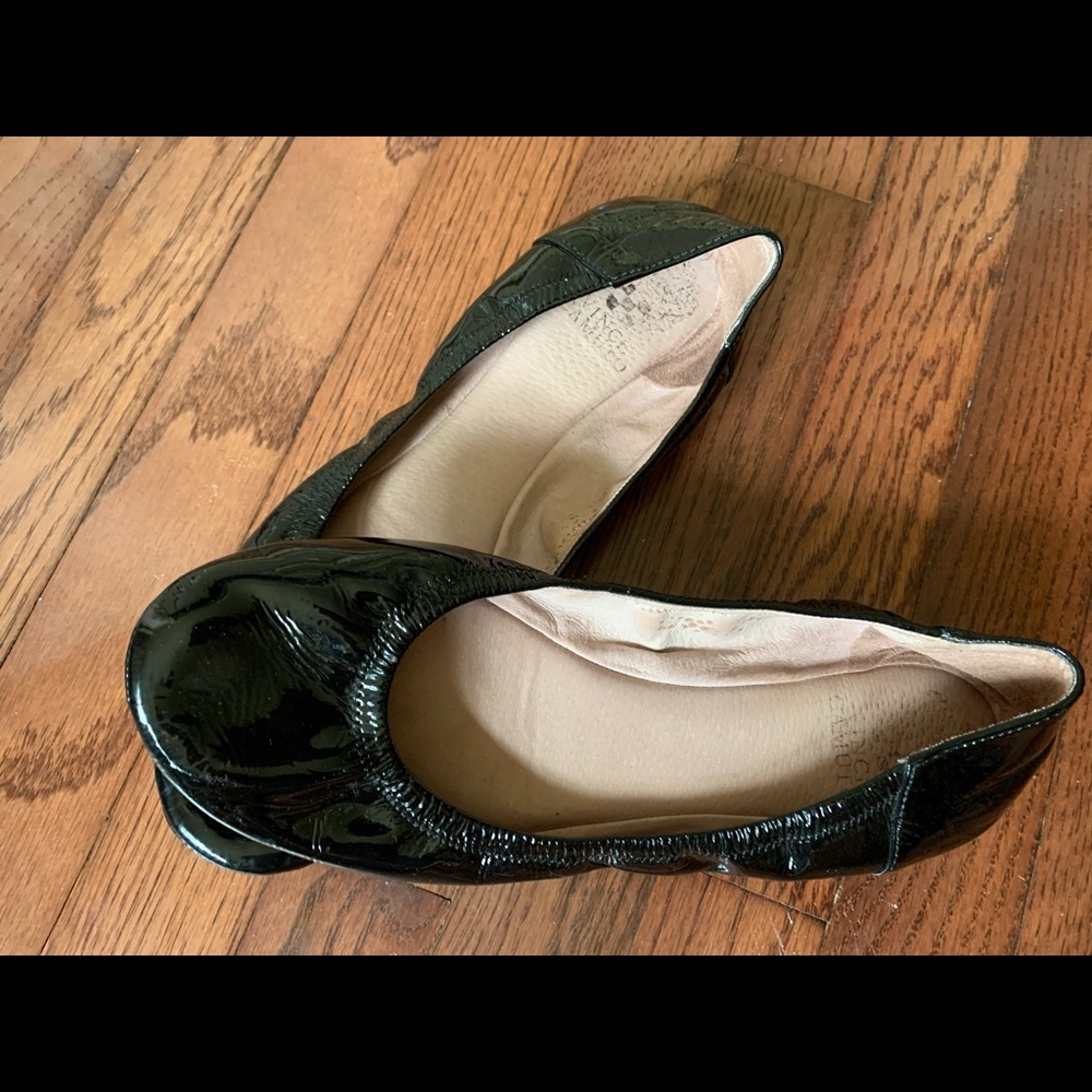 Vince Camuto Black Ballet Flats